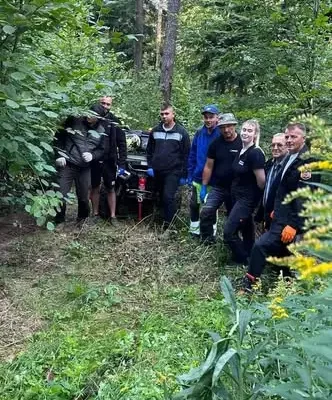 OSP Nieborów usuwa padłe dziki z terenów leśnych – wspólna akcja z Inspekcją Weterynaryjną