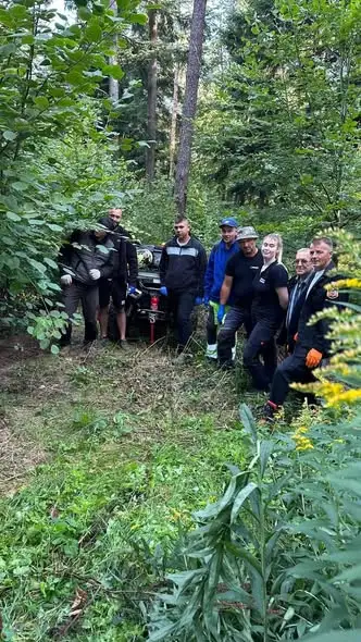OSP Nieborów usuwa padłe dziki z terenów leśnych – wspólna akcja z Inspekcją Weterynaryjną