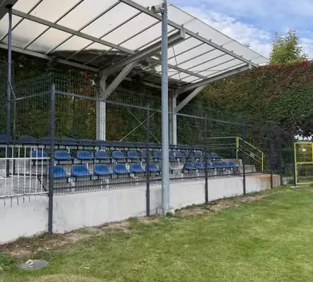 Stadion Miejski w Tyczynie z nowym sektorem dla kibiców gości