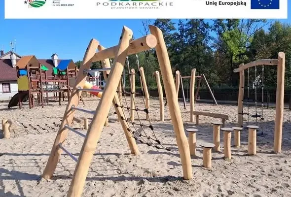 Nowy plac zabaw w Parku Miejskim w Dynowie – zakończono inwestycję