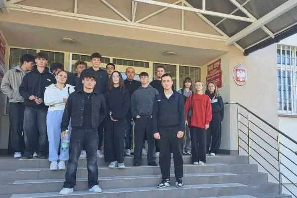 Uczniowie technikum z wizytą w Zakładzie Karnym w Rzeszowie