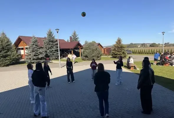 Rajd Pierwszaka w Bachórzu – integracja uczniów ZSZ w Dynowie