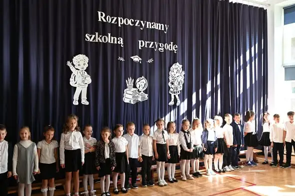 Pasowanie na ucznia w Zespole Szkół w Wysokiej Głogowskiej