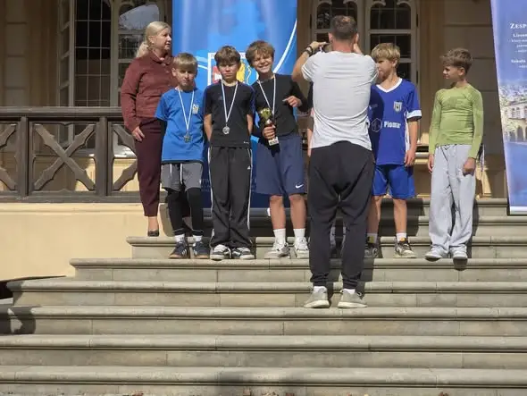 Sztafety z Dynowa zdominowały powiatowe biegi przełajowe w Tyczynie