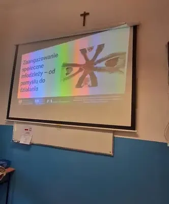 Uczniowie z Tyczyna uczyli się o społecznym zaangażowaniu i bezpieczeństwie w sieci