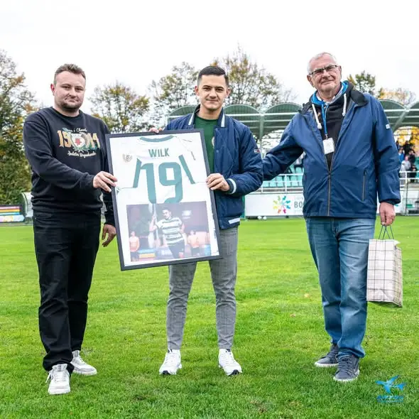 Jakub Wilk uhonorowany przez ZKS Izolator Boguchwała