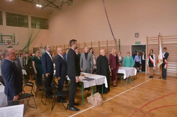 Gminne Obchody Dnia Edukacji Narodowej w Mrowli – uhonorowano nauczycieli