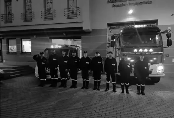 Tragedia w Nisku: Strażacy oddali życie podczas akcji ratowniczej