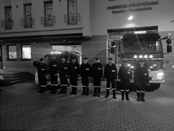 Tragedia w Nisku: Strażacy oddali życie podczas akcji ratowniczej