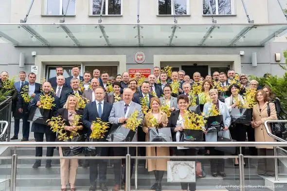 Gmina Świlcza stawia na miododajne drzewa – nowe nasadzenia w Trzcianie