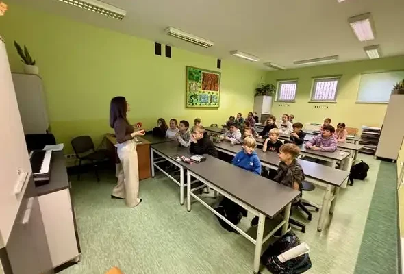 Lekcja empatii w klasie 4c – warsztaty o przemocy rówieśniczej