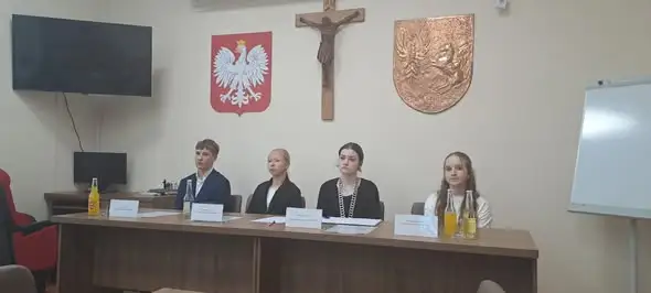 Nowi radni Młodzieżowej Rady Gminy Błażowa złożyli ślubowanie