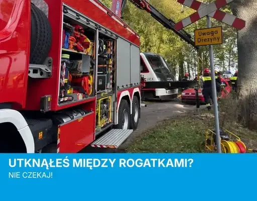 Uwięziony między rogatkami? Strażacy radzą: wyłam szlaban i uciekaj