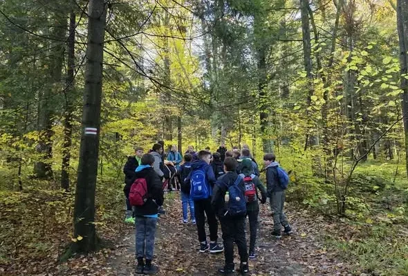 Klasa 5a z Dynowa zdobyła „Dukielski Giewont” – relacja z rajdu na Cergową
