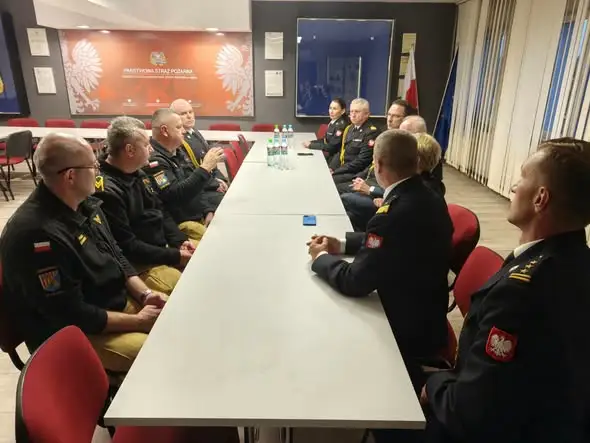 Wsparcie i solidarność po pogrzebie strażaka z Niska – wizyta w PSP i OSP