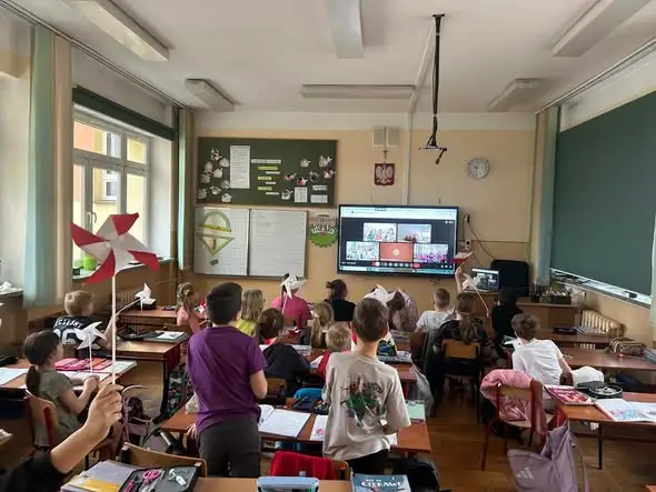Szkoła w Boguchwale z Krajową Odznaką Jakości eTwinning za projekt „Young Travellers”