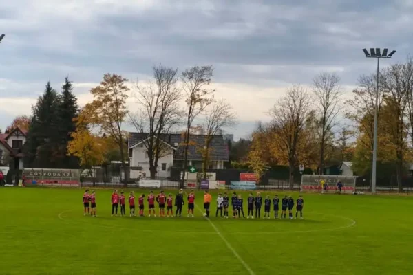 Korona Rzeszów przegrywa z Beniaminkiem Rzeszów 0-5 w lidze trapkarza C1