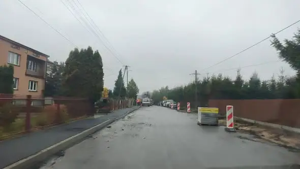 Nowy chodnik przy ul. Ogrodowej w Głogowie Małopolskim – 400 metrów dla bezpieczeństwa pieszych