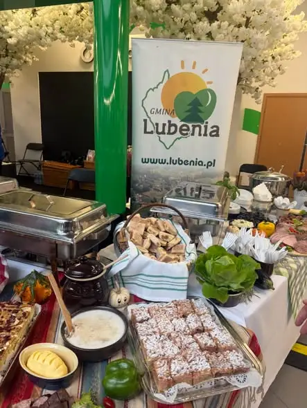 „Lubenianki” promowały gminę Lubenia na Święcie Terenowych Organów Wykonawczych MON w Jasionce