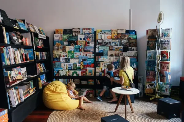 Stumilowy Las ma 100 lat! Biblioteka w Krasnem zaprasza po Kubusia Puchatka